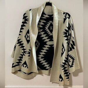 Women’s Cream/Black Size Large Geometrical Three Quarter Length Cardigan